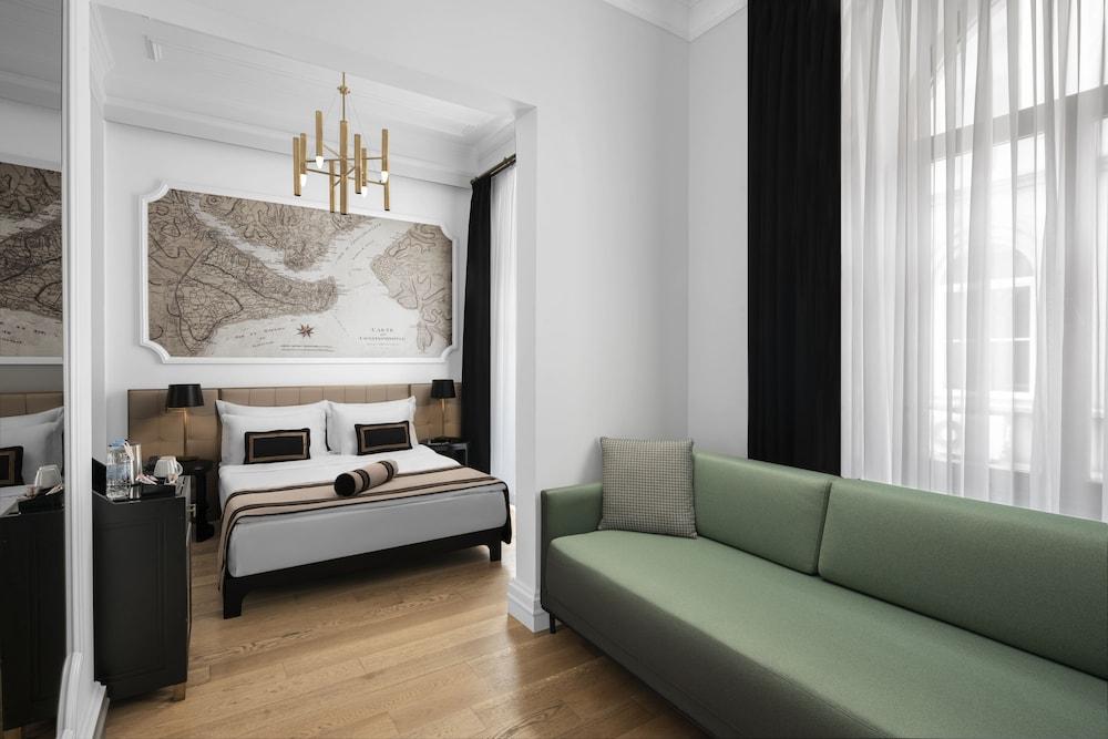 AKKA Lush Hotel Taksim Room Type - Deluxe Triple French