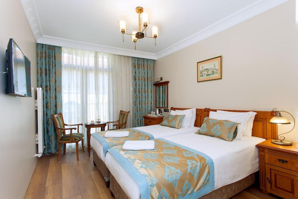 Hotel Saba Room Type - Standard Twin Room, 2 Twin Beds, Non Smoking, Private Bathroom Hotel Saba Room Type - Standard Twin Room, 2 Twin Beds, Non Smoking, Private Bathroom