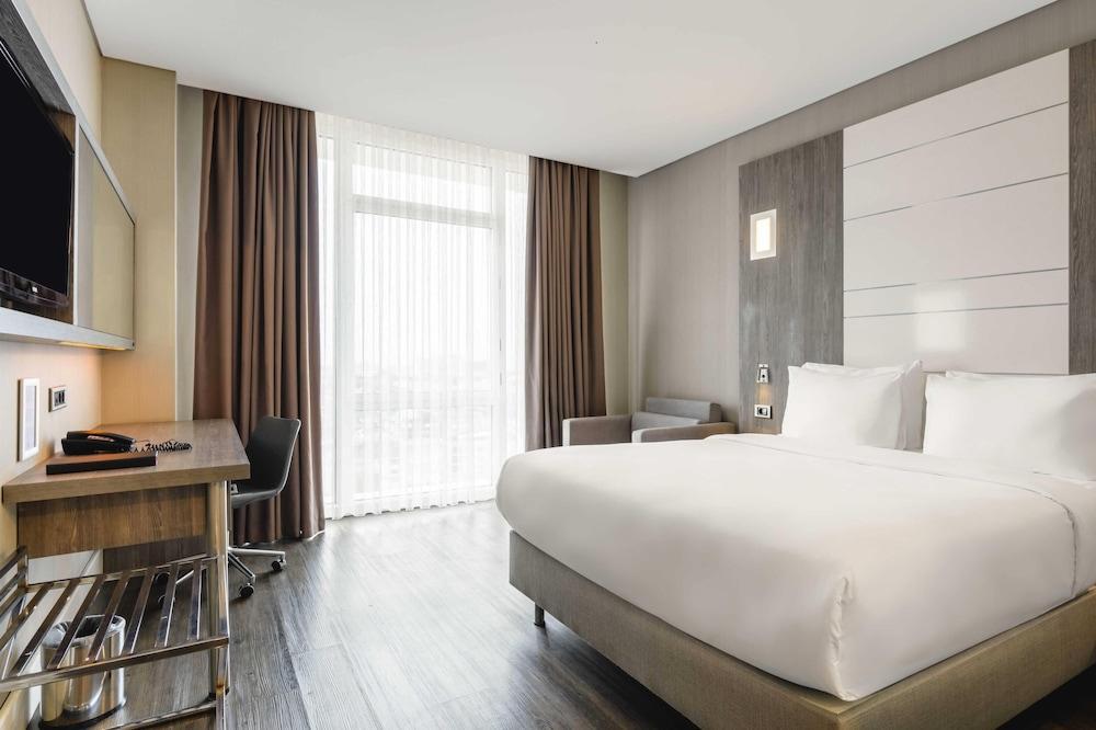 Ramada Encore by Wyndham Istanbul Bayrampasa Room Type - Standard Room (French)