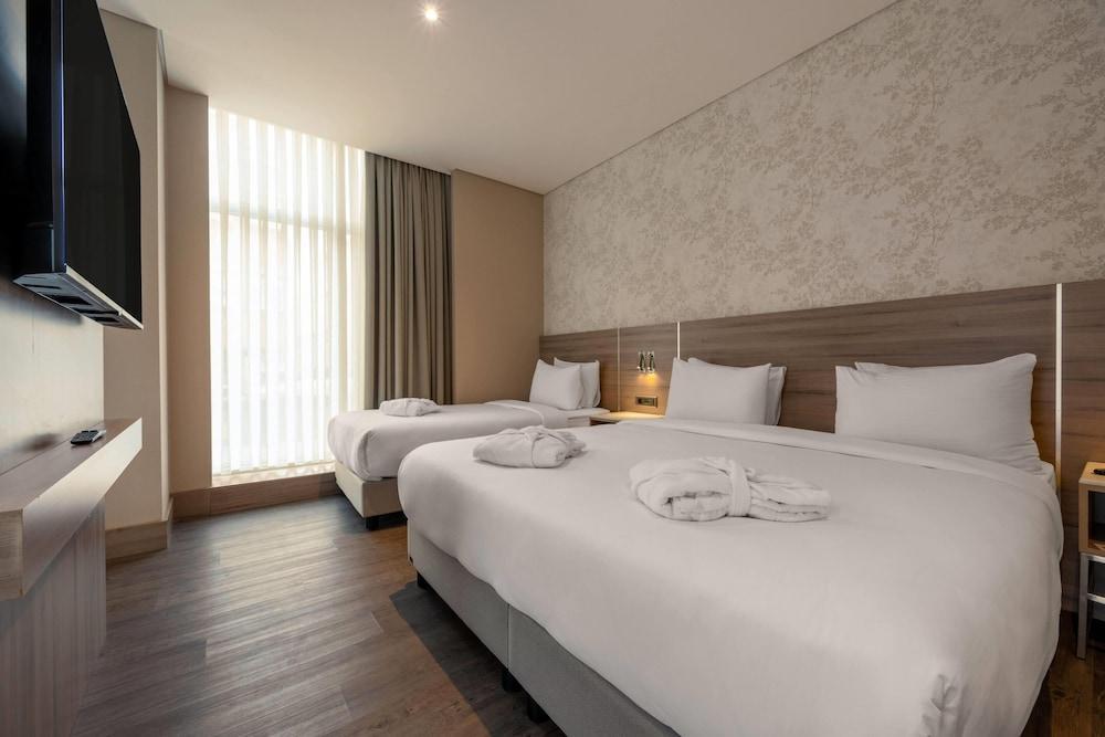 Ramada Encore by Wyndham Istanbul Bayrampasa Room Type - Suite