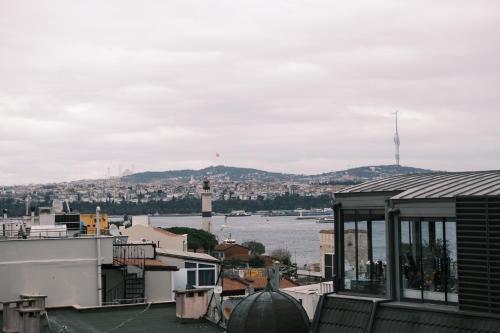 Agora Guesthouse - Tap to explore photos