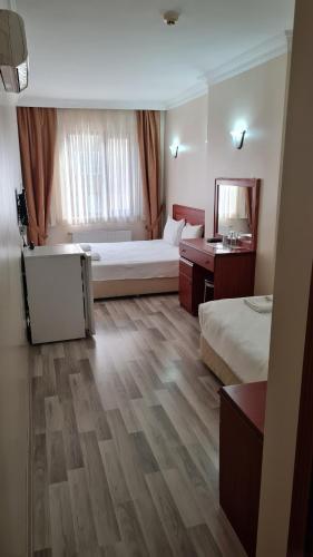 EMOS HOTEL Room Type - Standard Double or Twin Room EMOS HOTEL Room Type - Standard Double or Twin Room
