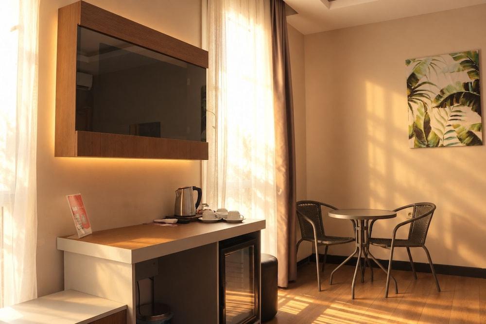 Niconya Port Suite&Hotel Room Type - Deluxe Twin Room