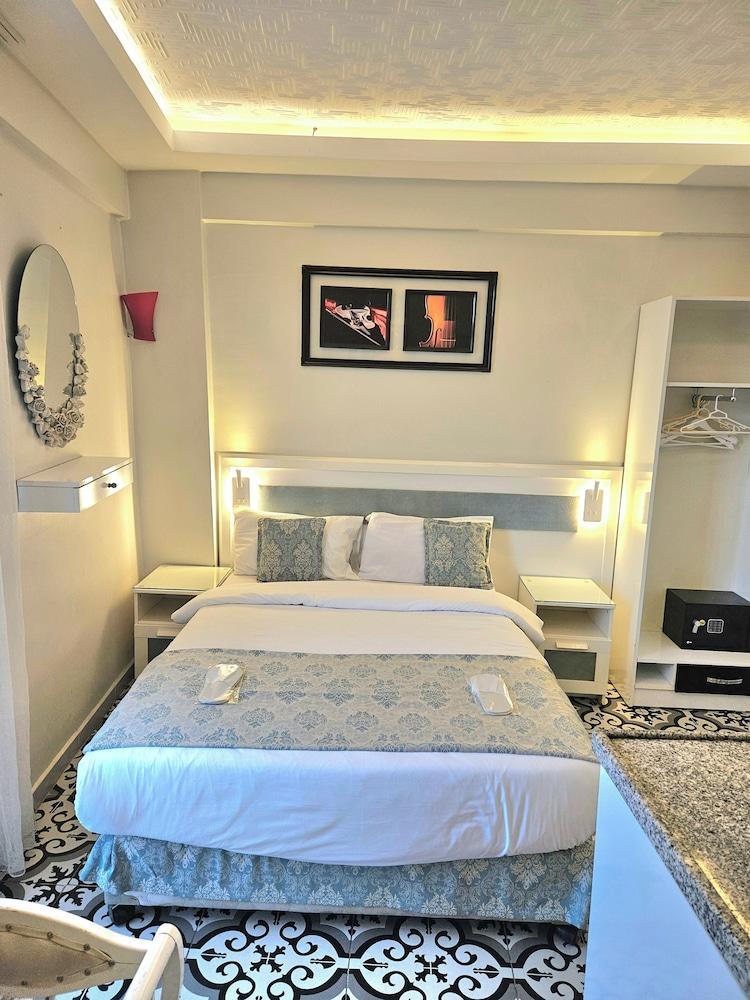 Lemon Residence Room Type - Standard Studio