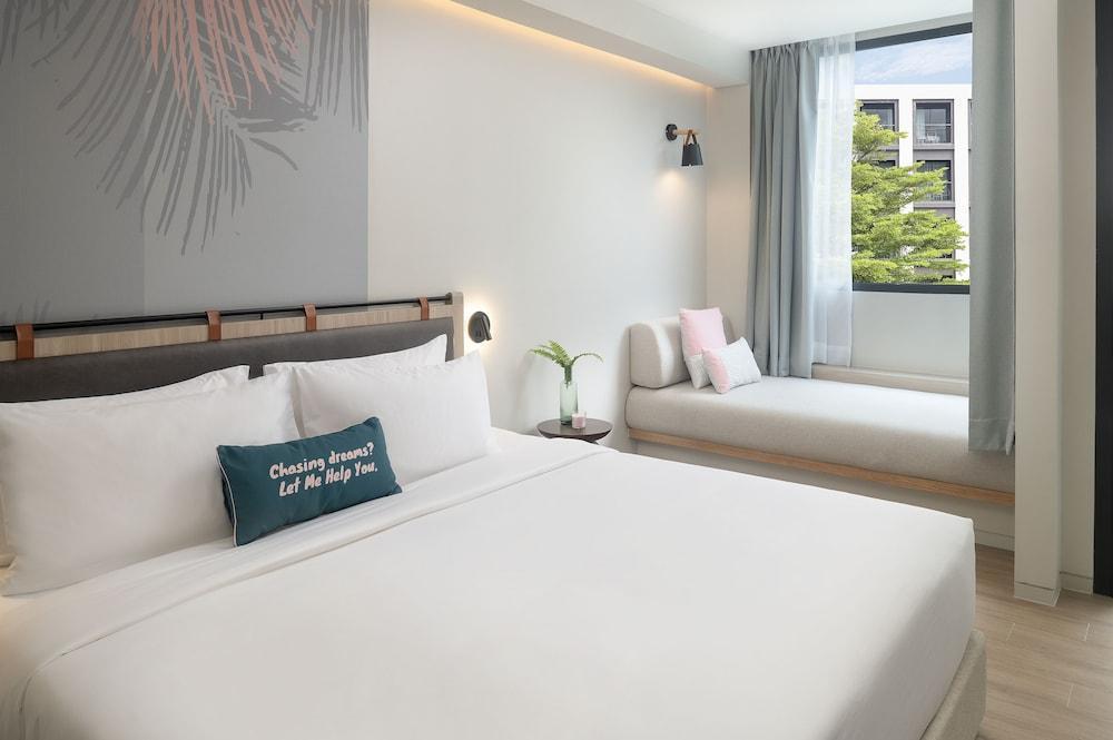JonoX Phuket Karon Hotel - Tap to explore photos
