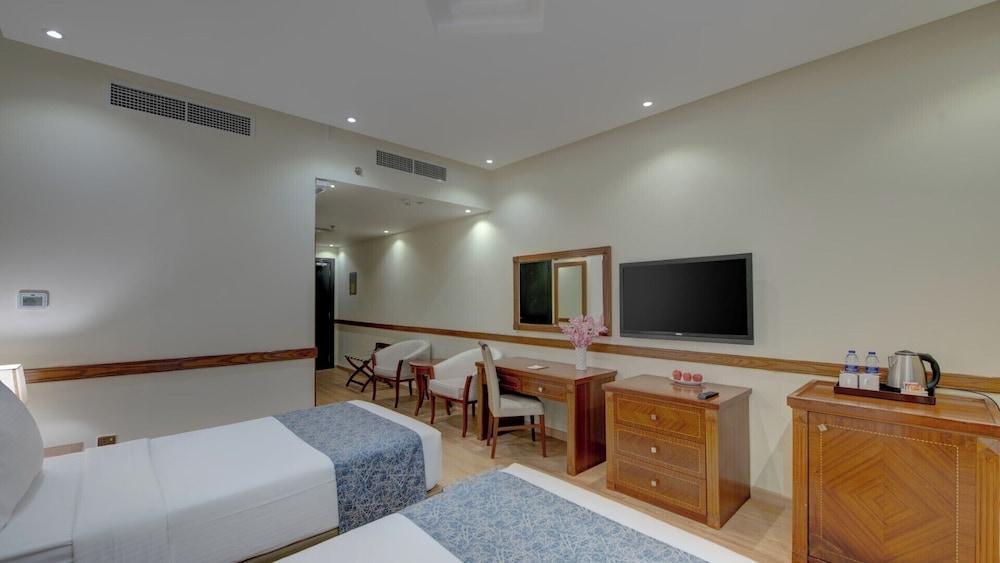 Vendome Plaza Hotel Room Type - Standard Twin Room