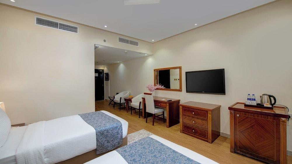Vendome Plaza Hotel Room Type - Deluxe Twin Room
