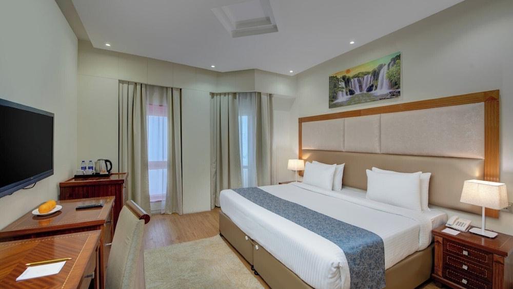 Vendome Plaza Hotel Room Type - Deluxe Double Room