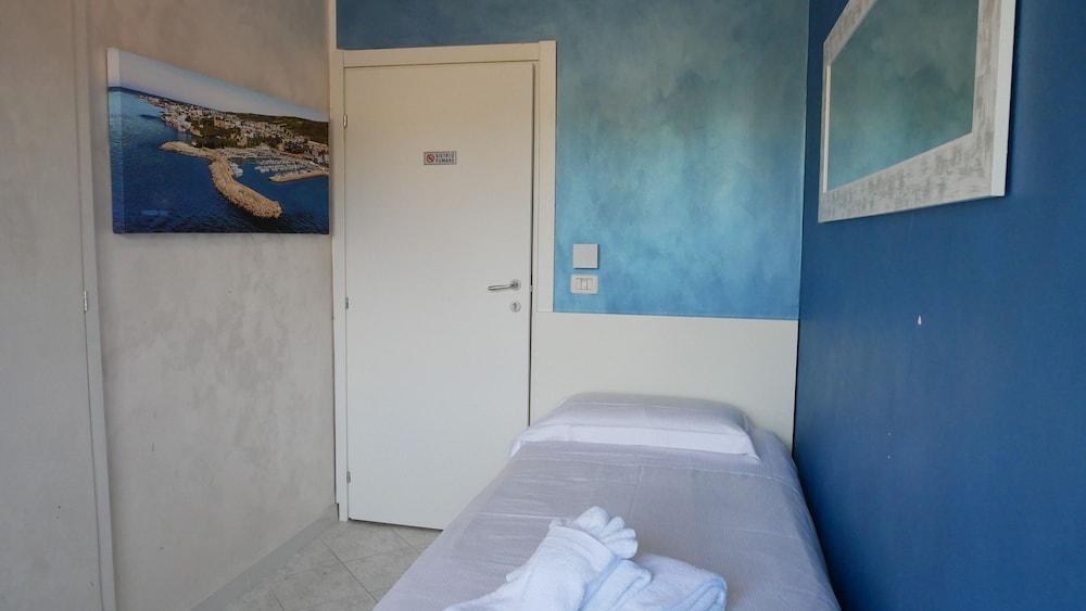 Borghetto Hotel - Tap to explore photos