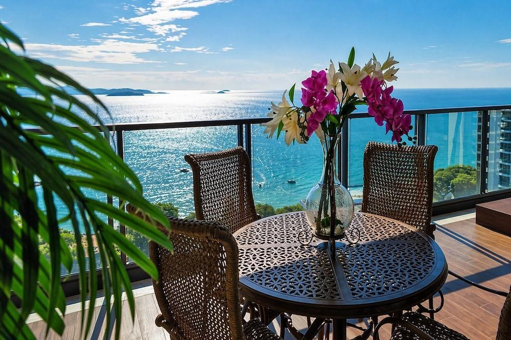 The Elysium Pratumnak Pattaya - By SHG Room Type - Presidential 2 bedroom suite, sea view