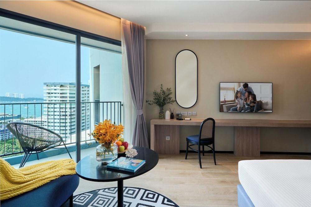 Somerset Pattaya Room Type - Studio Superior with Seaview Somerset Pattaya Room Type - Studio Superior with Seaview