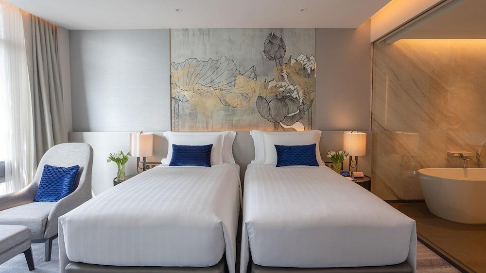 Chatrium Grand Bangkok Room Type - Executive Suite
