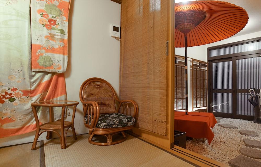 Villa Traditional Designer House Itabashi - Tap to explore photos