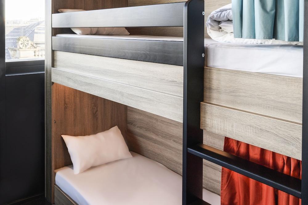 The People Paris Marais Room Type - Bed in dormitory of 4 Women private bathroom
