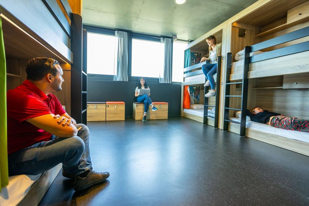 The People Paris Marais Room Type - 4 beds dorms room with private bathroom