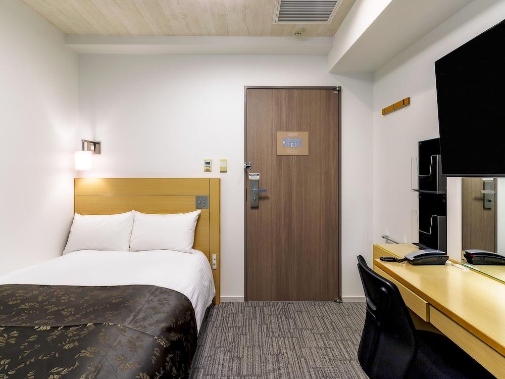 APA Hotel Kamata Ekimae Room Type - Standard Single Room, Non Smoking (for 2 Guests) APA Hotel Kamata Ekimae Room Type - Standard Single Room, Non Smoking (for 2 Guests)