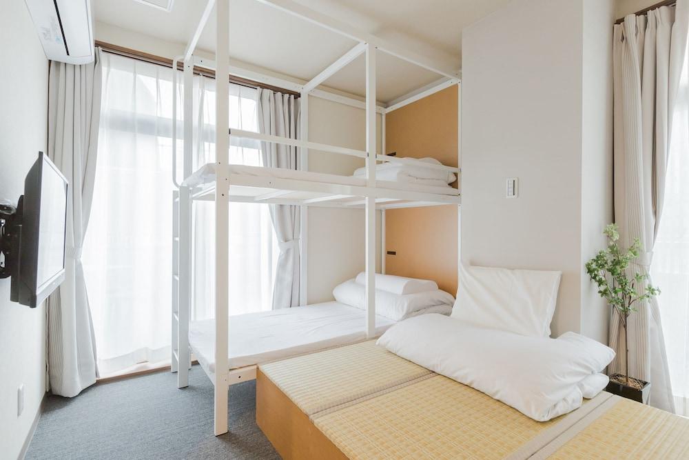 Playsis Asakusa Room Type - Bunkbed Room