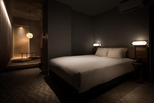 BESPOKE HOTEL Shinjuku - Tap to explore photos