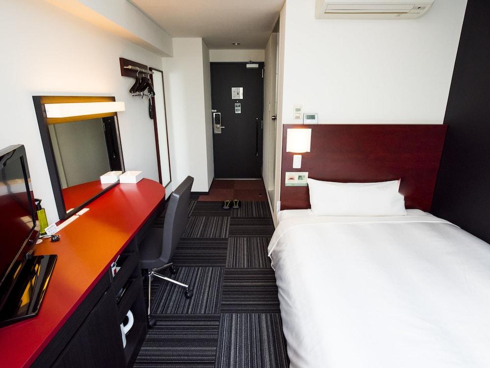 Super Hotel Tokyo Akabane-Eki Higashiguchi Ichibangai Room Type - Standard Double Room, Non Smoking (Breakfast included)