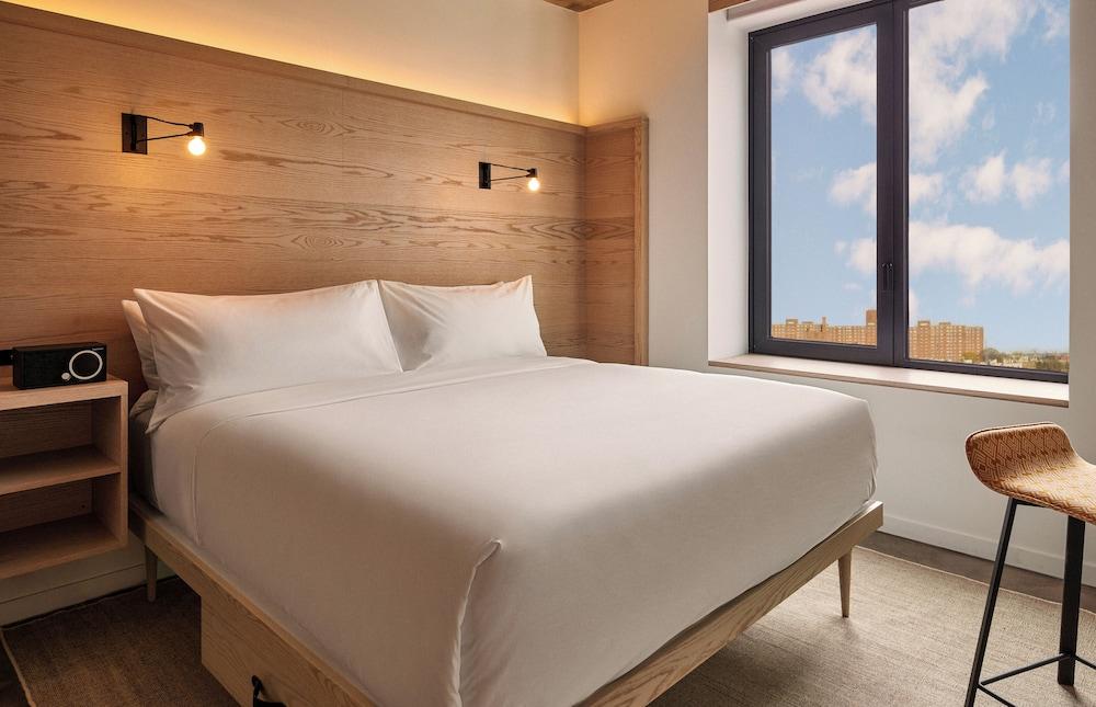 Radio Hotel Room Type - Radio Deluxe King Room