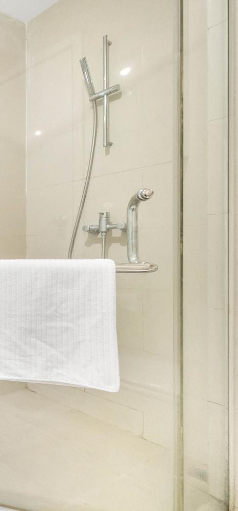 CLASSICO by Kozystay Room Type - Apartment, 1 Bedroom, Garden View