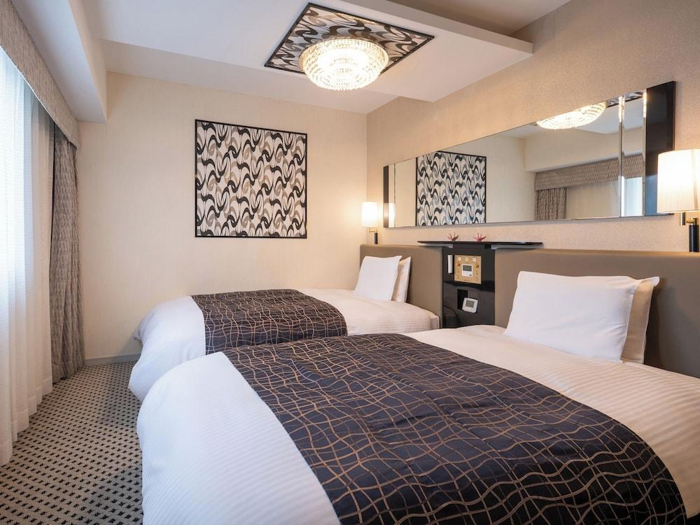 APA Hotel Hatchobori Shintomicho Room Type - Deluxe Twin Room, 2 Bedrooms