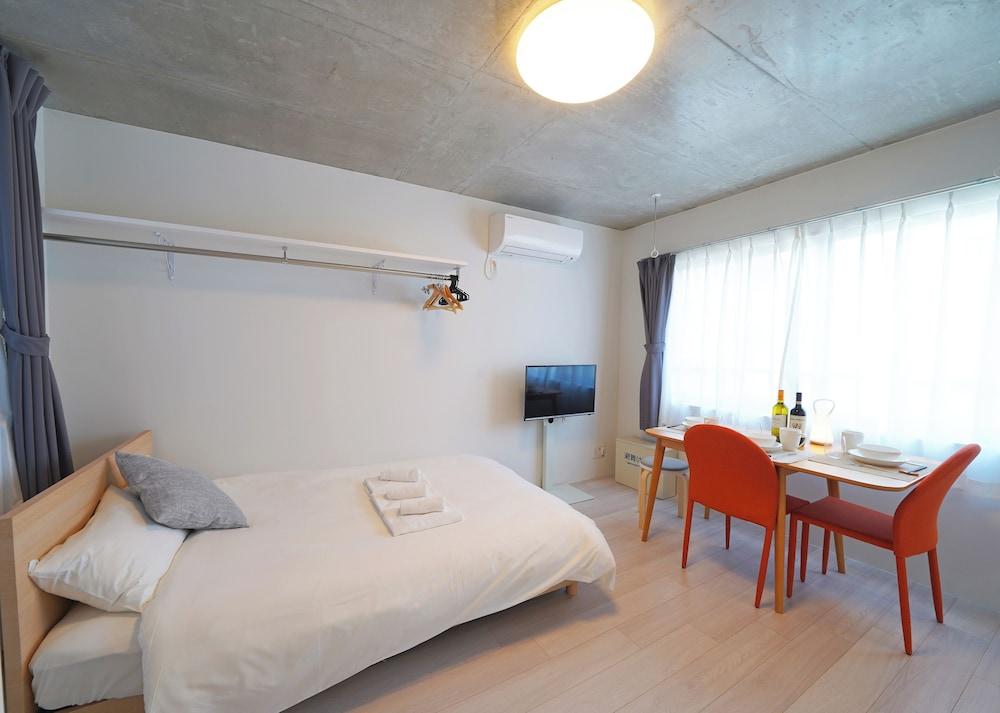 Laffitte Ryogoku Room Type - Standard Triple Room. Non Smoking (1-4F)