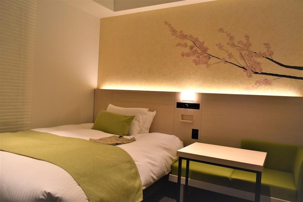 Hotel Yae no Midori Tokyo - Tap to explore photos