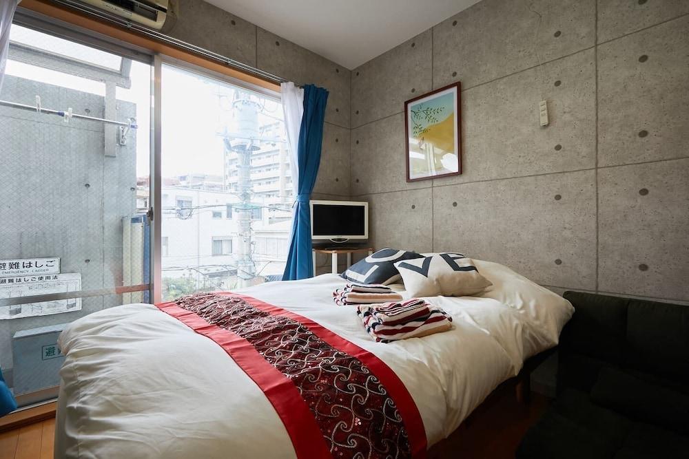 RESIDENTIAL HOTEL AMIKA-F Sangenjaya 301 - Tap to explore photos