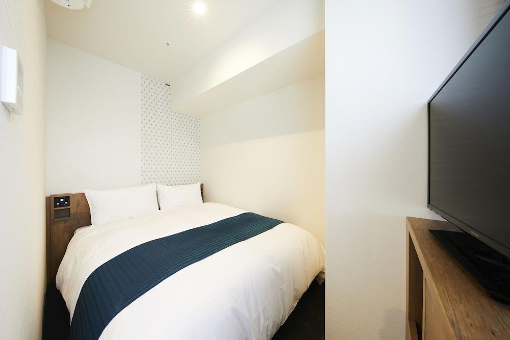 Hotel Intergate Tokyo Kyobashi Room Type - Moderate Double Room B, with extra TV, Non Smoking