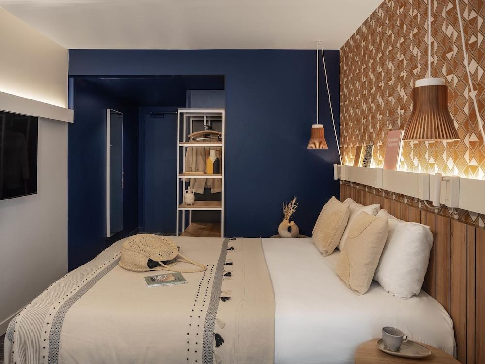 Ibis Paris Gare Montparnasse Catalogne Room Type - Standard Room, 1 Double Bed