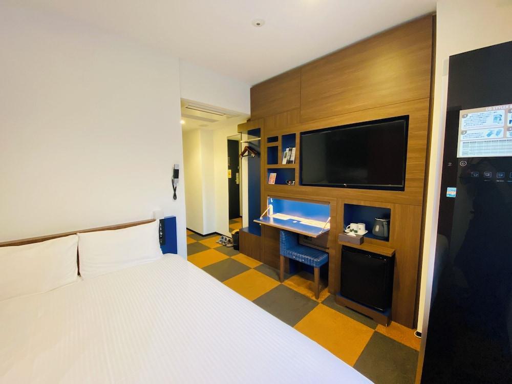 Henn na Hotel Tokyo Haneda Room Type - LG Styler Room Double, Non Smoking Henn na Hotel Tokyo Haneda Room Type - LG Styler Room Double, Non Smoking