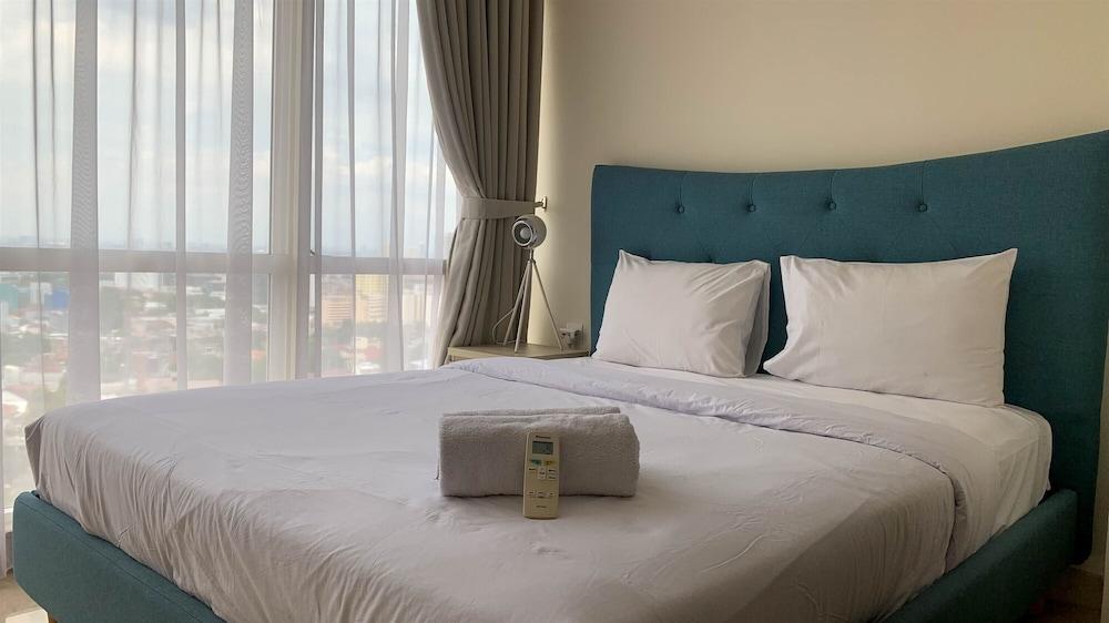 Elegant 2Br With Private Lift At Menteng Park Apartment