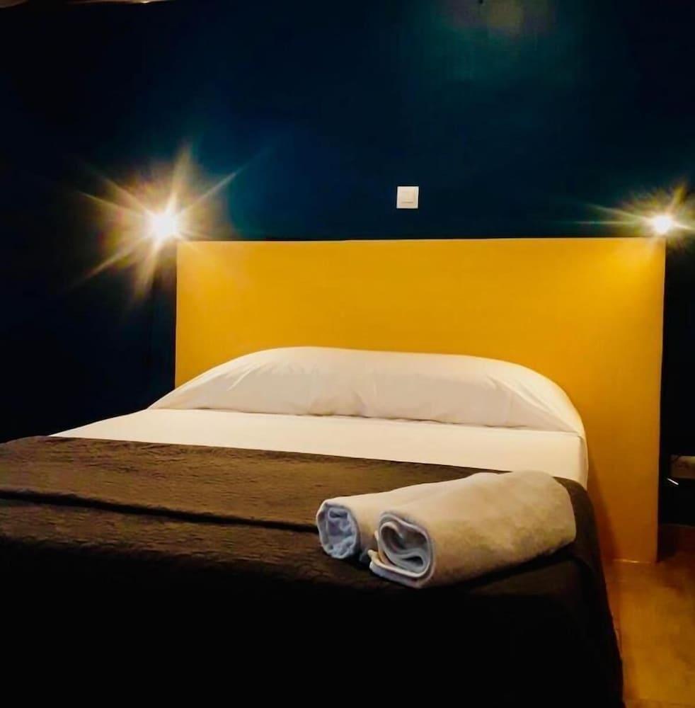 Hôtel Résidence de Bruxelles Paris-Gare du nord direct Eurostar - proche Montmartre - Sacré Coeur