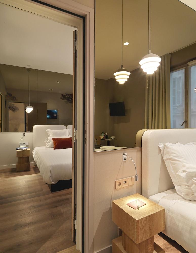 Le Katorze Hôtel Room Type - Family Quadruple Room