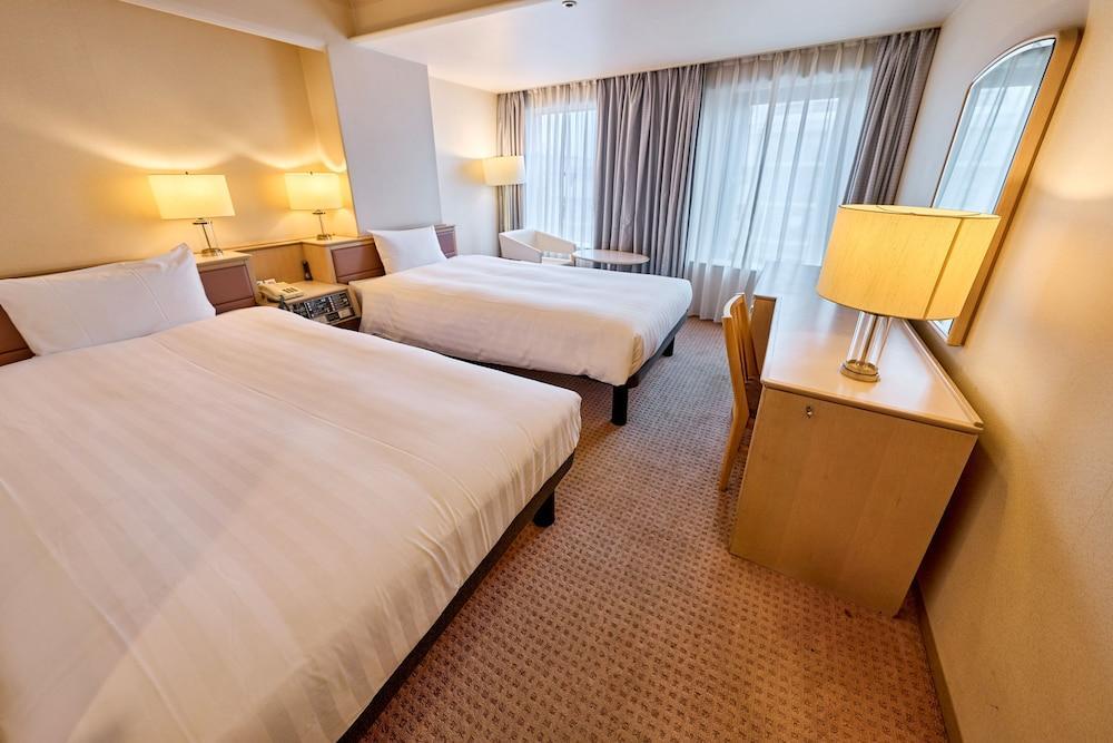 Smile Hotel Tokyo Nishikasai Room Type - [Smoking] Twin Room
