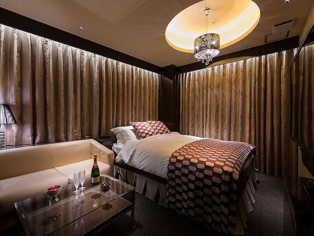 Hotel Glanz Cascata Room Type - Grande Room long stay Check-in 2 PM / Check-out noon, Smoking