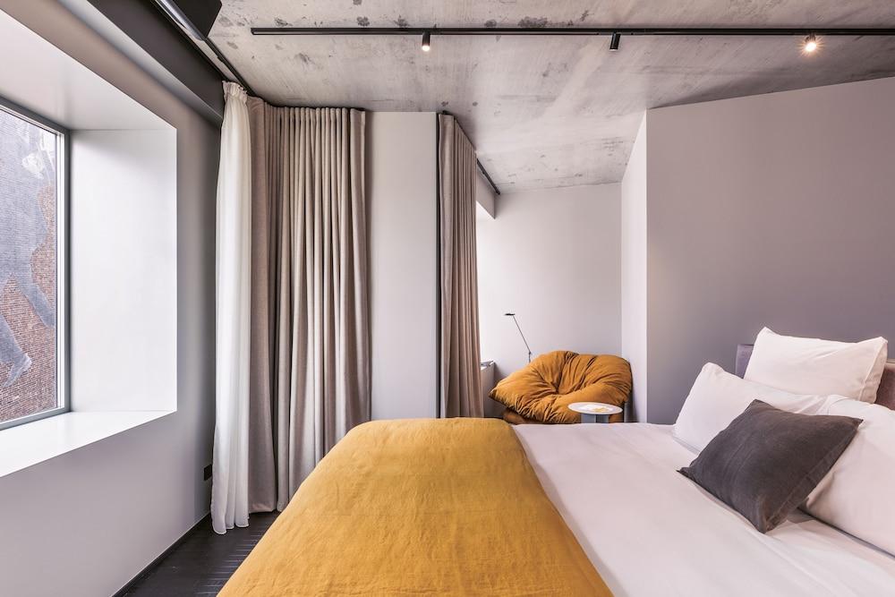 mk2 Hotel Paradiso Nation Room Type - Deluxe Room