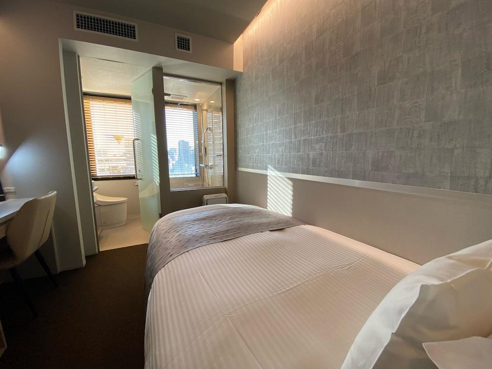 APA Hotel Keikyukamata Ekimae - Tap to explore photos