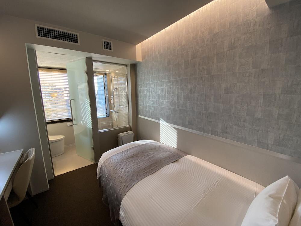 APA Hotel Keikyukamata Ekimae - Tap to explore photos