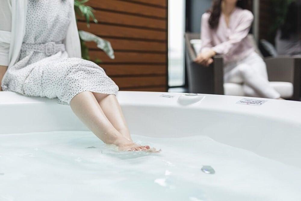 Hotel Asyl Tokyo Kamata - Tap to explore photos