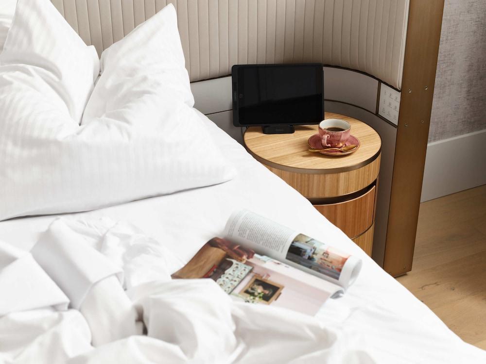The Porter House Hotel Sydney - MGallery Room Type - Classic Room, 1 King Bed