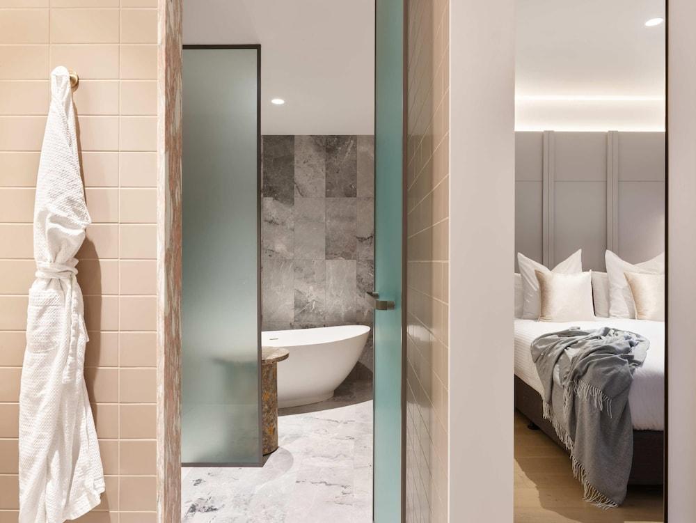 The Porter House Hotel Sydney - MGallery Room Type - Junior Suite, 1 King Bed