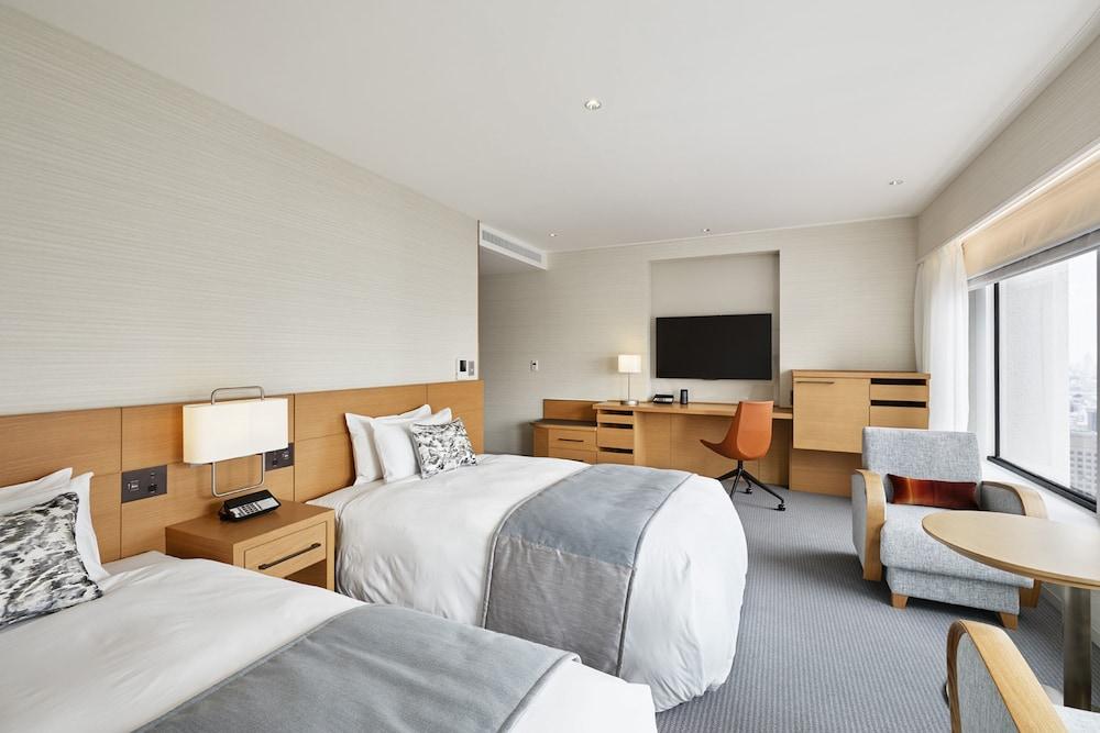 Keio Plaza Hotel Tokyo Room Type - Deluxe Twin, Non Smoking (Universal Design) Keio Plaza Hotel Tokyo Room Type - Deluxe Twin, Non Smoking (Universal Design)