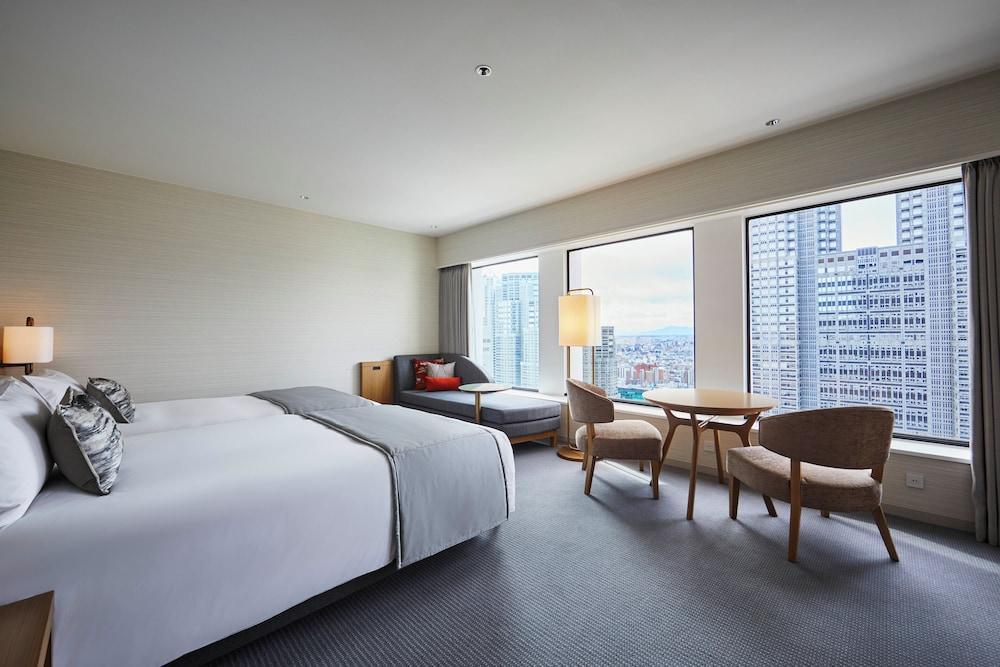 Keio Plaza Hotel Tokyo Room Type - Deluxe Select Twin, Non Smoking Keio Plaza Hotel Tokyo Room Type - Deluxe Select Twin, Non Smoking