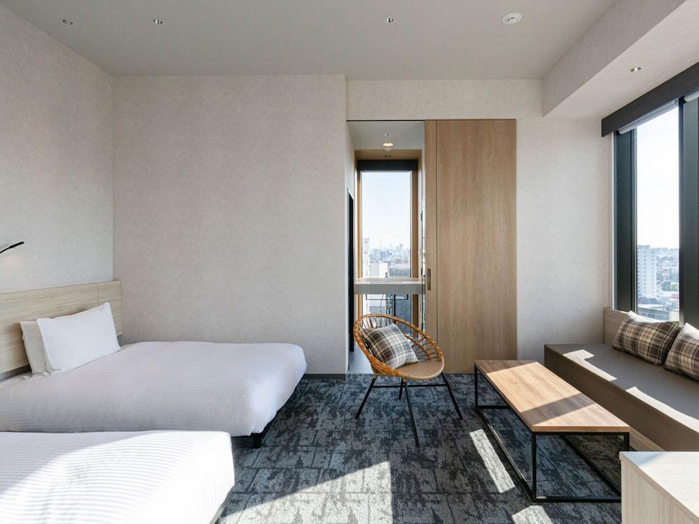 AKABANEHOLIC HOTEL Room Type - Premier Twin, Non Smoking