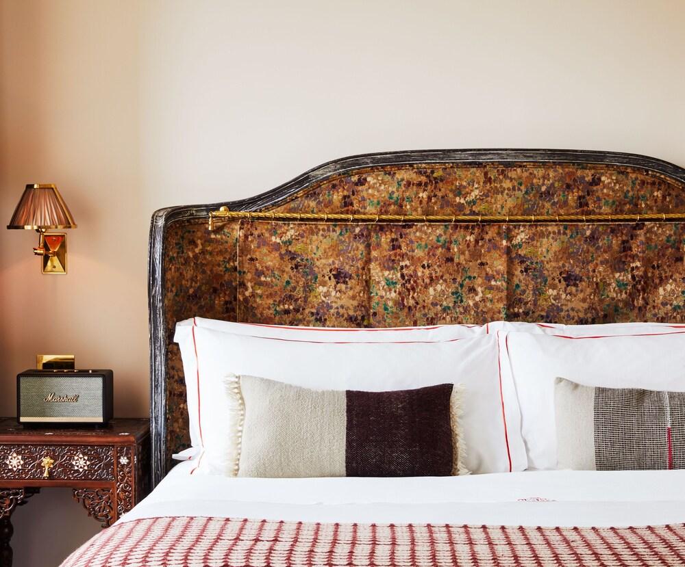 The Hotel Chelsea Room Type - Room (Petite Chelsea)