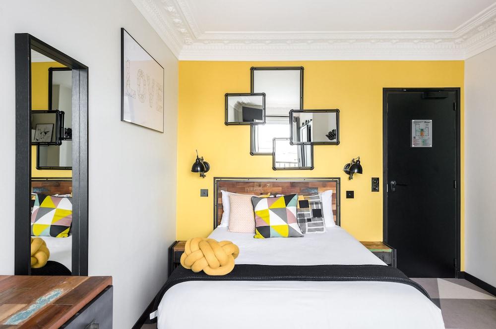 Madrigal hotel Room Type - Classic Room