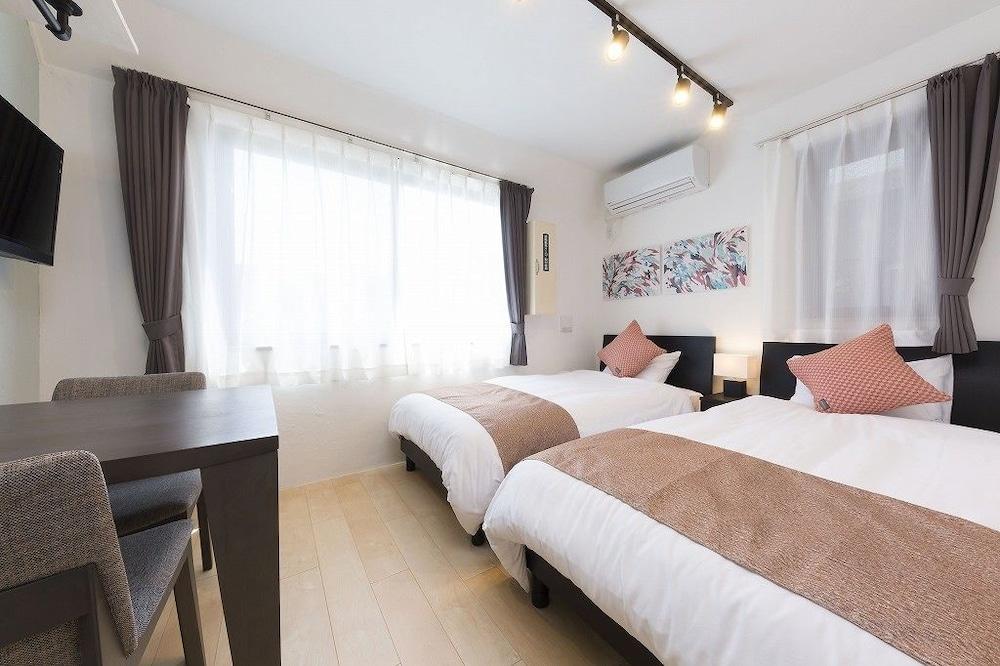 C5 Maison Philippe Shitaya 503