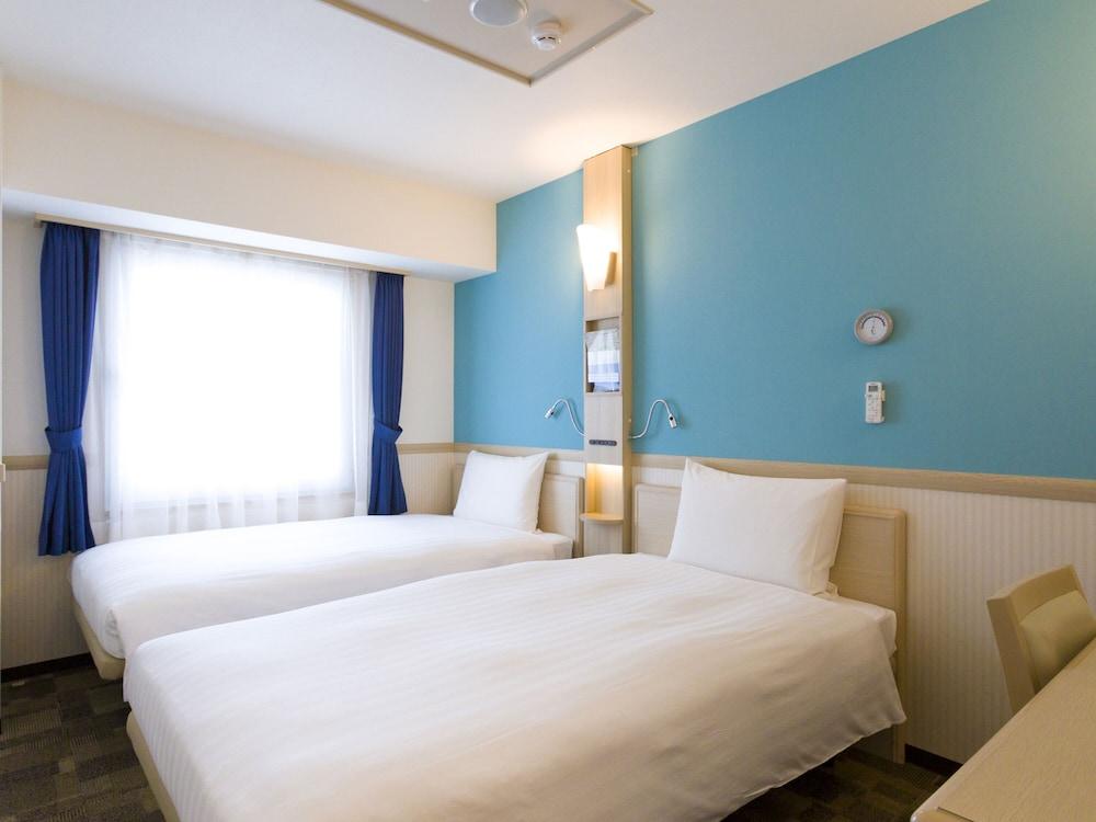 Toyoko Inn Omori Room Type - Twin Room, Smoking